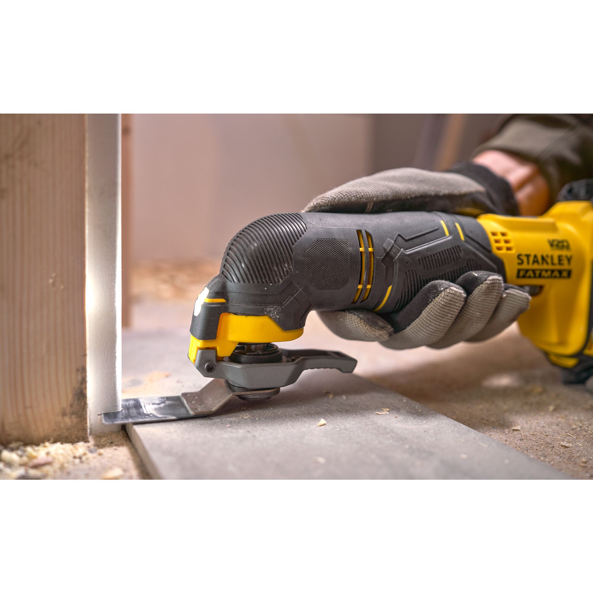 18V STANLEY® FATMAX® V20 Cordless Multi Material Cutting Tool 